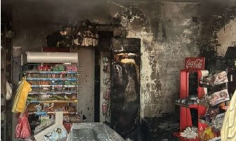 HERCEG NOVI: Požar u prodavnici na Toploj, pričinjena veća materijalna šteta