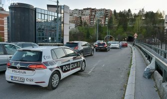 Sarajevo: Teža saobraćajna nesreća na mostu Ciglane, više osoba povrijeđeno