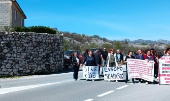 Protest radnika Košute: Ponižavajući stav premijera i Vlade prema nama