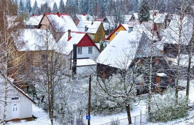  U aprilu kao u februaru: Pada snijeg na Žabljaku