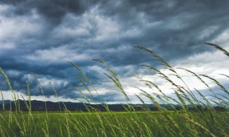 Sjutra povremeno kiša, pljuskovi i grmljavina, najviša dnevna temperatura do 24 stepena