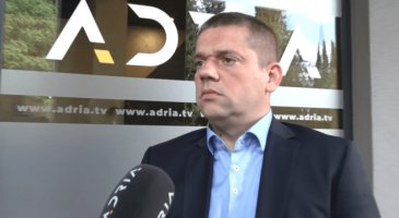 Bulatović o sporu sa direktoricom ASK: Perović i od kuće suspenduje zaposlene