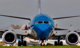 Avion sa tri putnika sletio na aerodrom u Australiji na trup, bez opreme za slijetanje