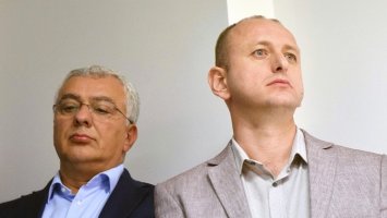 AMANDMANI NISU PROŠLI: Hoće li sada Knežević i Mandić rušiti Vladu ili su fotelje ipak previše udobne?