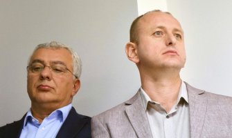 AMANDMANI NISU PROŠLI: Hoće li sada Knežević i Mandić rušiti Vladu ili su fotelje ipak previše udobne?