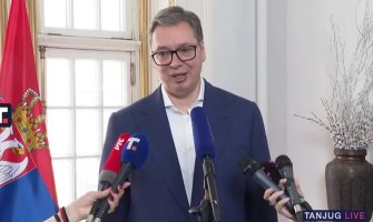 Vučić: U posljednjih 30 godina nismo čuli ni riječ utjehe za srpske žrtve
