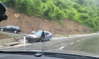 Saobraćajna nezgoda na putu Kolašin – Mateševo, dvije osobe povrijeđene