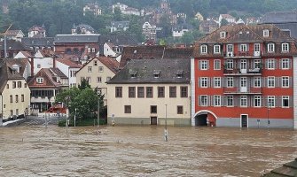 Velike poplave pogodile Njemačku: Poginuo vatrogasac, hiljade ljudi pozvane na evakuaciju