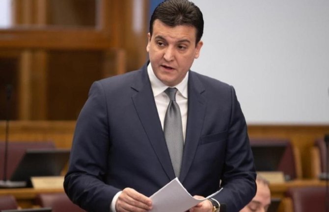 Andrej Milović na sjednici Vlade predložio vanredne parlamentarne izbore