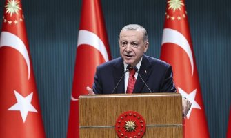 Erdogan citirao Aliju Izetbegovića i izrazio žaljenje zbog negiranja genocida u Srebrenici