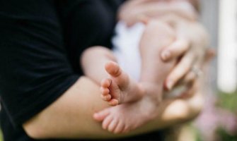 Udomljena beba pronađena u kanti za smeće u Hrvatskoj