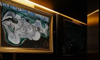 U jednom muzeju Pikasove slike izložene u ženskom toaletu