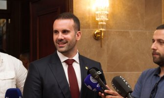 Spajić odgovara na pitanja poslanika: Premijerski sat 19. i 26. jula