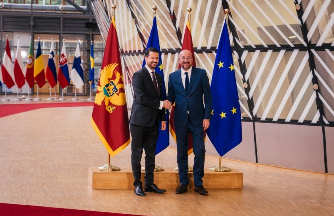 Crna Gora ne smije prokockati priliku da uskoro postane punopravna članica EU