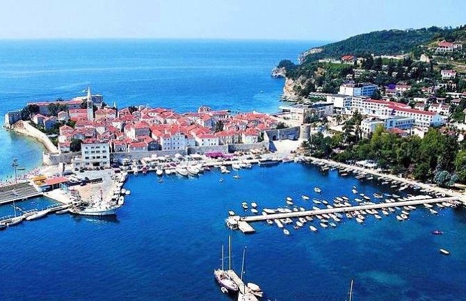 U saobraćajnoj nezgodi u Budvi povrijeđena jedna osoba