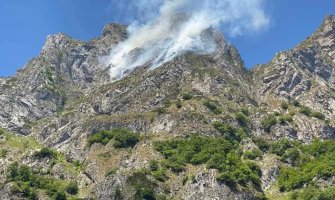 Izbio požar na Prokletijama, turisti da budu na oprezu