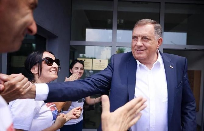 Dodik računa na 