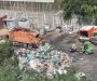 Bečići: Otpad u dvorištu Komunalnog, građani ubacivali šut u kontejnere i polomili kamion