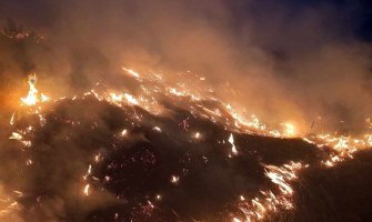U Sjevernoj Makedoniji gori devet požara, kao pomoć ostao samo crnogrski helikopter