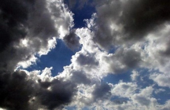 Prije podne sunčano, popodne moguća kiša ili pljuskovi sa grmljavinom