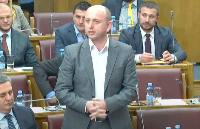 Knežević: Nećemo mijenjati građanski karakter Crne Gore