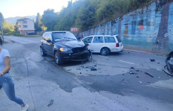 BIJELO POLJE : Lančani sudar u Rakonju, jedna osoba povrijeđena