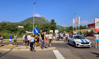 Danas ponovo blokada Sozine: Crmničani poručili da ne prihvataju 'rješenje' Opštine Bar i Monteputa