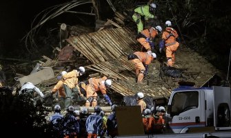 Japan pogodio snažan tajfun Shanshan, poginule tri osobe