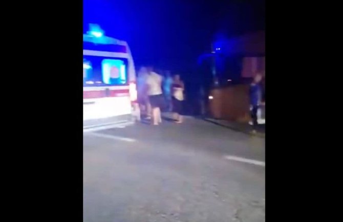 Berane: Pokvario se autobus pun djece, troje zadržano u Urgentnom centru