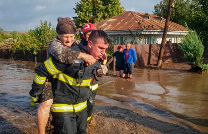 Snažno nevrijeme pogodilo Rumuniju: Stradalo pet osoba