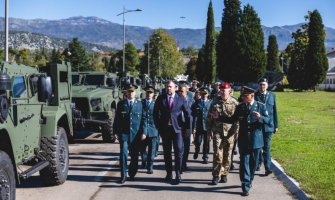 Dočekana četa sa vježbe u Njemačkoj, predstavljena nova vozila i uniforme